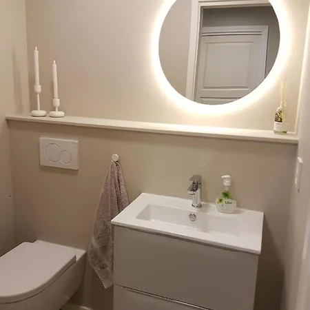 Beautiful With Sea View, 10 Min From Center Villa