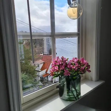 Beautiful With Sea View, 10 Min From Center Villa Bergen