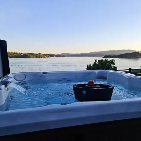 Villa Beautiful With Sea View, 10 Min From Center Bergen